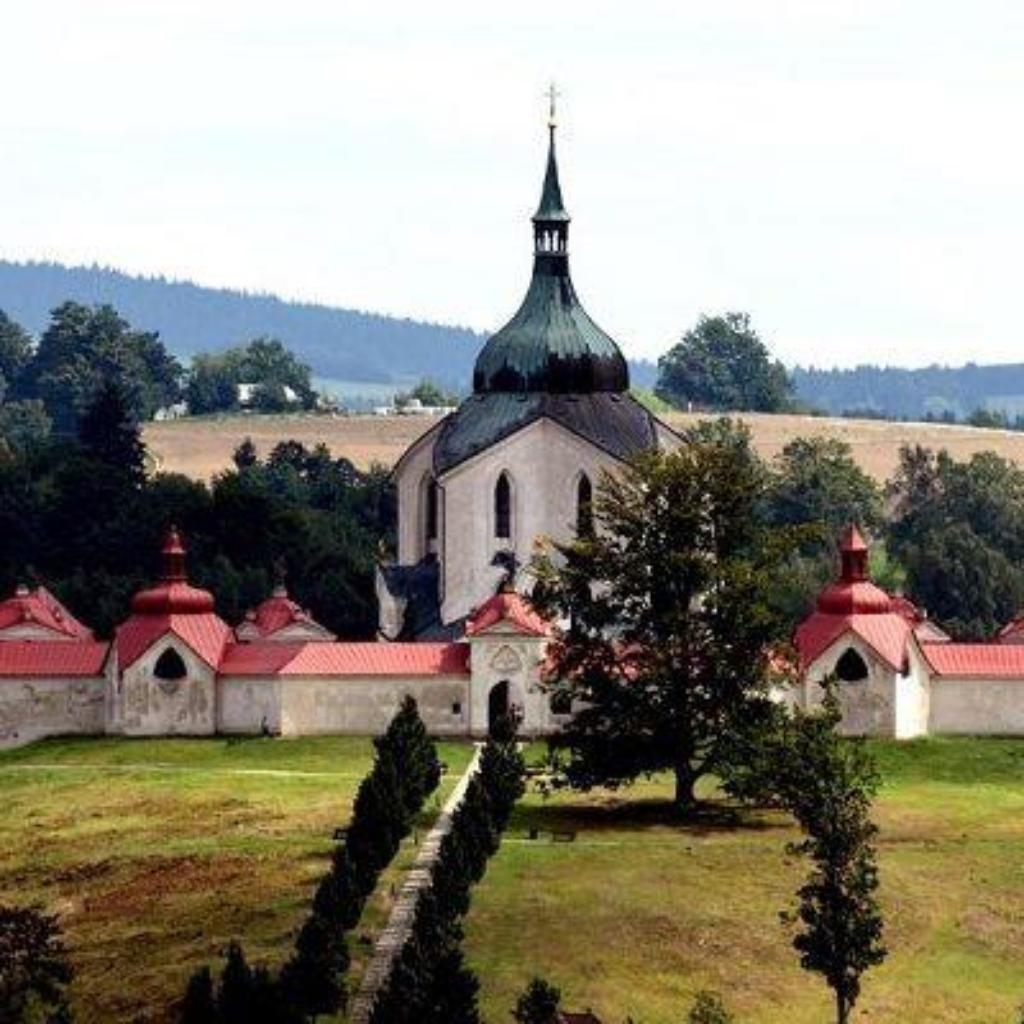 https://pixabay.com/de/photos/kirche-santini-unesco-stern-2712155/